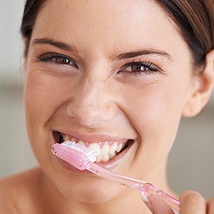 FiveTipsforTop-NotchToothBrushing