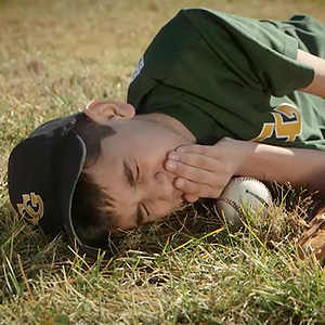 HowtoHandle3CommonInjuriestoYourChildsMouth