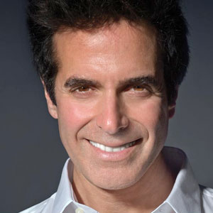 Dental Crowns for the King of Magic Dental Crowns for the King of Magic