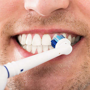 KeepingupGoodHygieneStillaNecessitywithDentalImplants