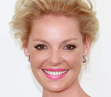 ActressKatherineHeiglStraightenedHerSmilewithInvisalignClearAligners