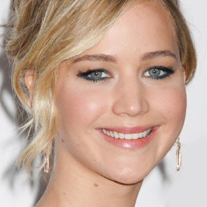 Even Celebrities Like Jennifer Lawrence Aren’t Immune From Bad Breath! Even Celebrities Like Jennifer Lawrence Aren’t Immune From Bad Breath!