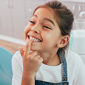 HowtoEnsureYourChildsTeethandGumsStayHealthyNowandLater