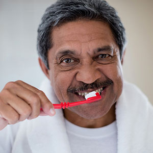 PlaqueRemovalistheTopPriorityforPreventingorTreatingGumDisease