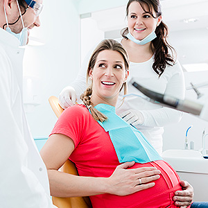 4ThingsYouShouldFocusonDuringPregnancyforOptimalDentalHealth