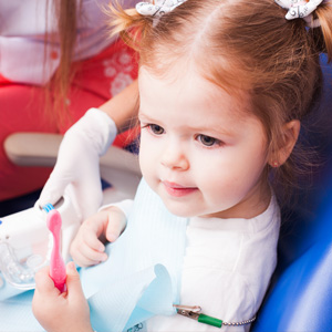 4 Big Benefits for Beginning Early Dental Visits for Your Child