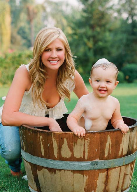 Nancy O'Dell with Daughter